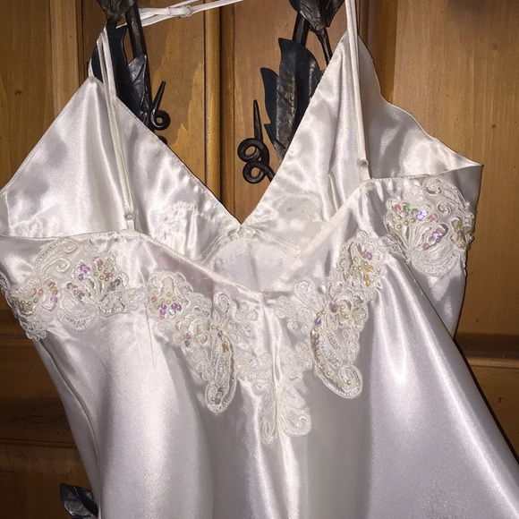 Victoria’s Secret 💕Bridal Lingerie 💋 - Picture 3 of 8